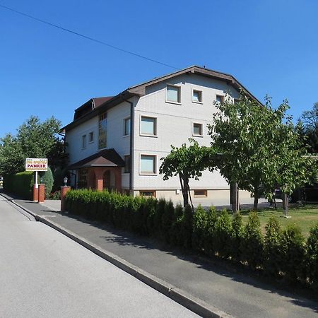 Rooms And Apartments Panker Моравске-Топлице Стая снимка